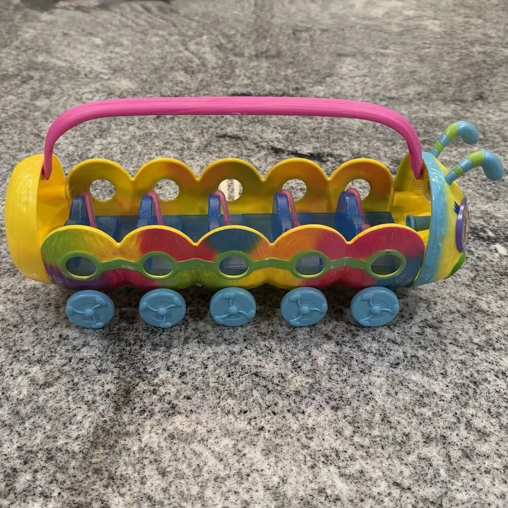 DreamWorks Trolls Poppy World Tour Ride Caterpillar/Caterbus Bus Playset Vehicle